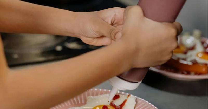 Pexels/cottonbrostudio